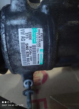 Компресор кондиціонера volkswagen oe 5n0820803c