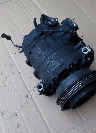Компресор кондиціонера vw passat b5 1.9 tdi 8d0260808