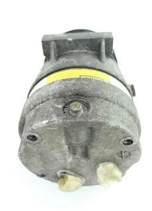 Компрессор кондиционера renault 1135309 renault 3
