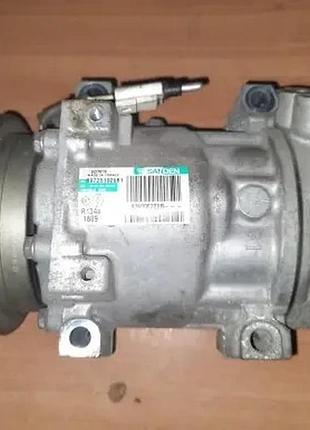 Компрессор кондиционера sandero logan 926006229r