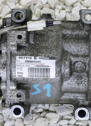 Компресор кондиціонера dacia sandero 926000097r
