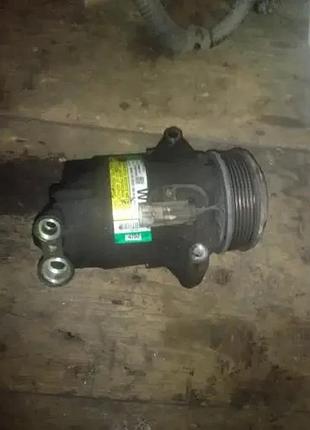 Компресор кондиціонера astra h 1.9 13124752
