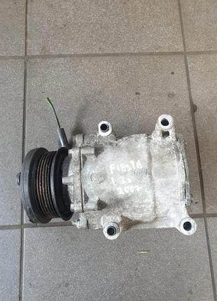 Автозапчастина компресор кондиціонера fiesta mk6 ys4h-19d629-ac б/у оригінал