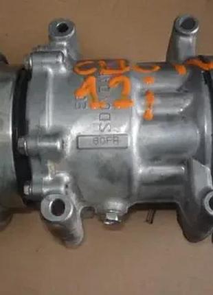 Компрессор кондиционера renault clio 8200953359a