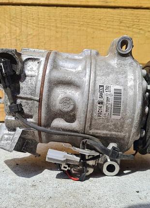 Компресор кондиціонера renault megane 926003404r