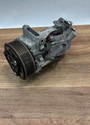 Компрессор кондиционера renault clio captur 1.2 tce 926003358r