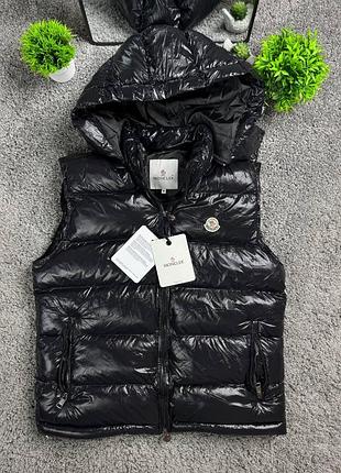 Жилетка від бренду moncler maya
