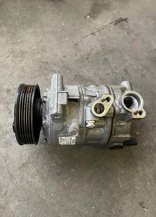 Компресор кондиціонера vw caddy iv 5q0816803f