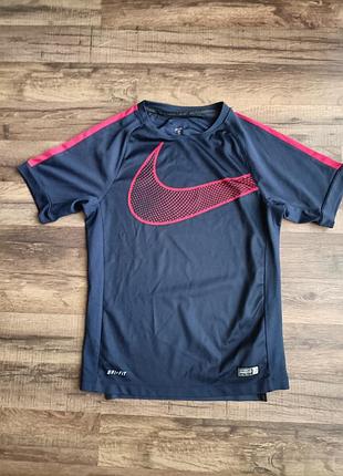 Спортивная футболка для мальчика 13-14 лет nike