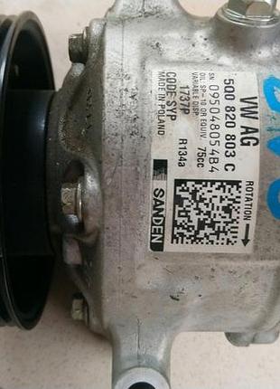 Компресор кондиціонера vw 05q820803c
