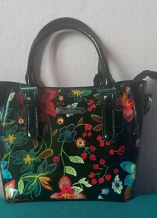 Сумка жіноча fashion лакова з квітковим візерунком, чорна