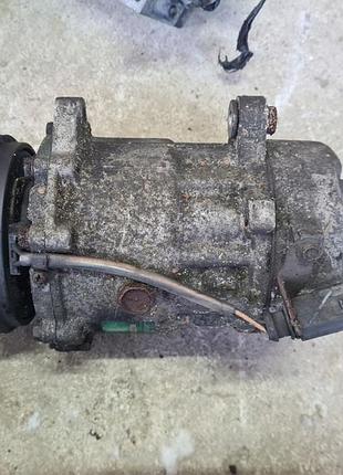Компресор кондиціонера 7h0820803f vw caddy iii