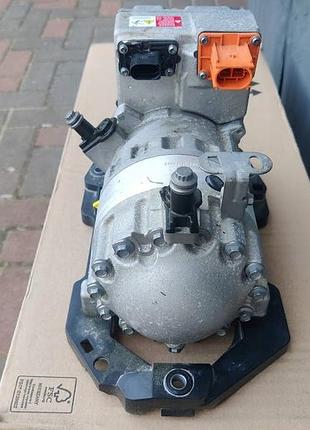 Компресор кондиціонера vw id3 id.3 id4 4