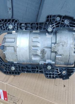 Компресор кондиціонера vw id3 id.3 id4 8