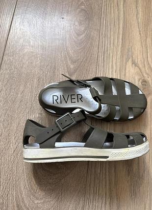 Crocs, river island сандалі 5
