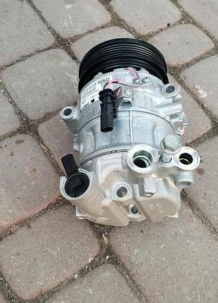 Компресор кондиціонера opel 1.4t astra k v 39157292