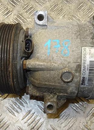 Компресор кондиціонера renault 699143trafic vivaro master valeo ii