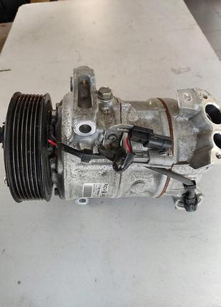 Компресор кондиціонера renault megane scenic iv 926001268r
