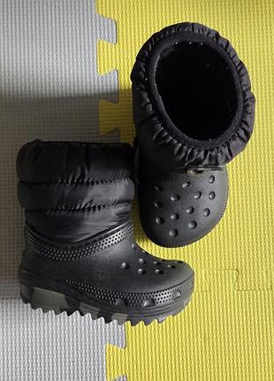 Дитячі чоботи унісекс crocs classic neo puff boot (eu 22/23)