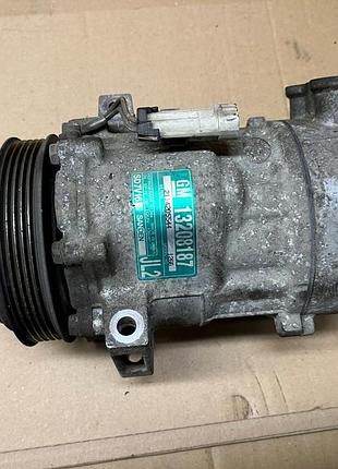 Компресор кондиціонера opel vectra c 2.2b 13208187