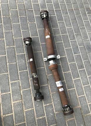 Карданний вал jeep grand cherokee wk2 srt lift p05038552 p05038553