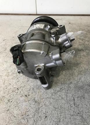 Компресор кондиціонера vw golf plus 5k0820803c 5