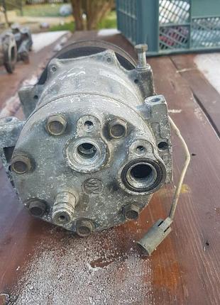 Компресор кондиціонера renault dxi volvo 5