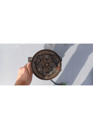 Компресор кондиціонера vw audi 8d0260805d 5