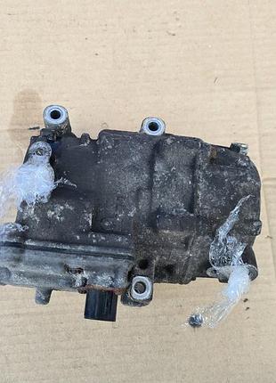 Компресор кондиціонера toyota prius auris 3