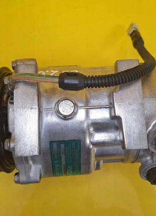 Компрессор кондиционера citroen c5 2.0 b № 93 5
