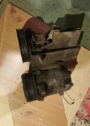 Компресор кондиціонера vw t4 2.4 2