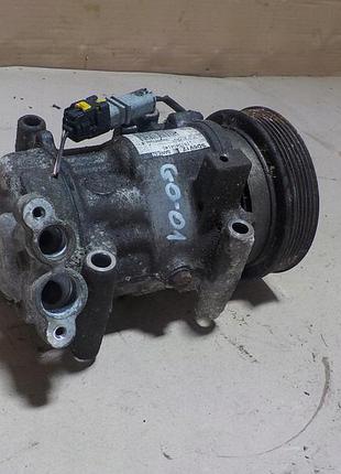 Компресор кондиціонера renault kangoo ii 8200953359 1.5