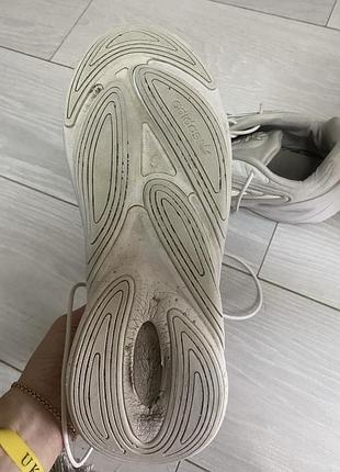 Кросівки adidas ozelia 3