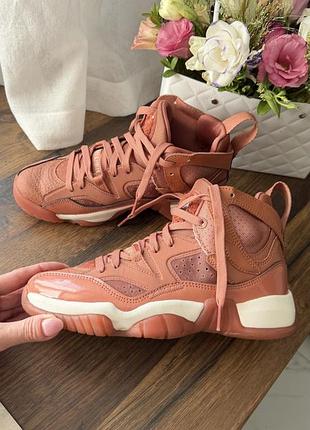 Кросівки nike jordan