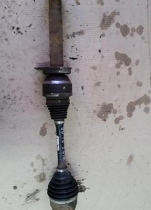 Піввісь передня права 7e0407272t vw t5 2.0 tdi