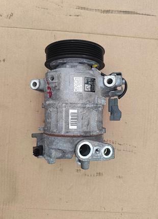 Компрессор кондиционера jeep oe 51936675