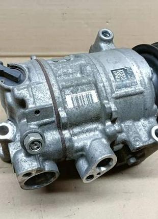 Компресор кондиціонера 4m0820803 audi a4 b9 8