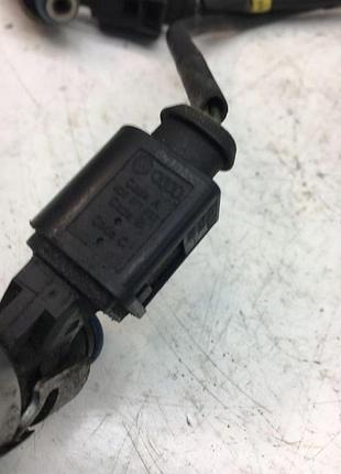 Автозапчасть audi oe 06d133036d б/у оригинал 4