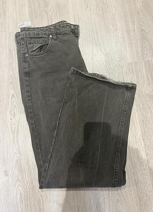 Трендові коричневі джинси від bershka широкі