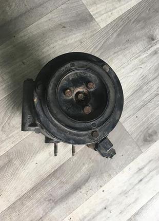 Компрессор кондиционера fomoco av11-19d629-ac 4