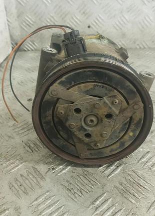 Компресор кондиціонера renault megane 2 8200050141 xantia