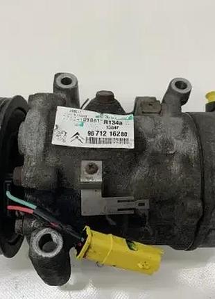 Компресор кондиціонера citroen peugeot 9671216280
