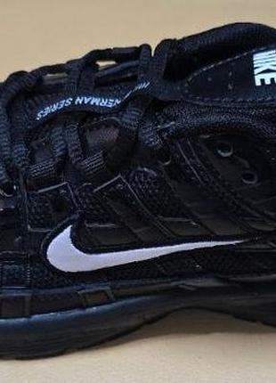 Кроссовки от бренда nike p6000