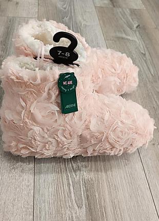 Женские красивые тапочки сапожки ardene канада размер 37/38