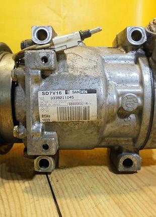 Компресор кондиціонера dacia renault 926006229r