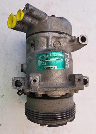 Компресор кондиціонера renault clio 8200037058