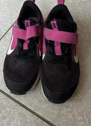 Кросівки на дівчинку nike розмір 29,5