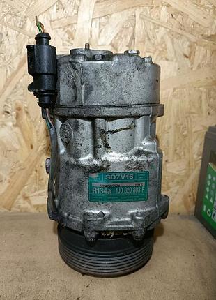 Компресор кондиціонера vw audi seat skoda 7m3820803a sd7v16