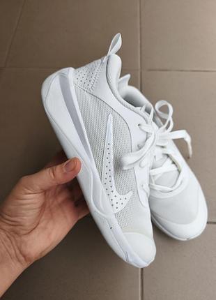 Оригінальні кросівки nike