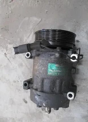 Компрессор кондиционера volvo v40 2000r